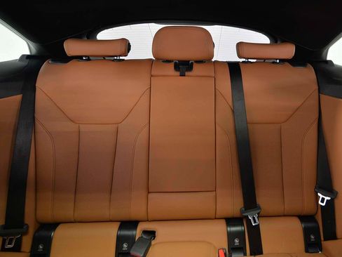 Used 2023 BMW i4 eDrive40 w/ Premium Package image 9