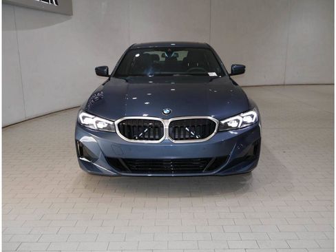 Used 2026 BMW 330i Sedan w/ Convenience Package RWD image 9