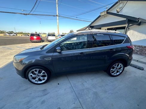Used 2016 Ford Escape Titanium w/ Equipment Group 301A AWD/4WD image 11