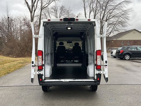 Used 2025 RAM ProMaster 3500 w/ Convenience Group image 5