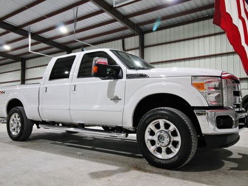 Used 2011 Ford F250 Lariat w/ Lariat Ultimate Pkg image 16