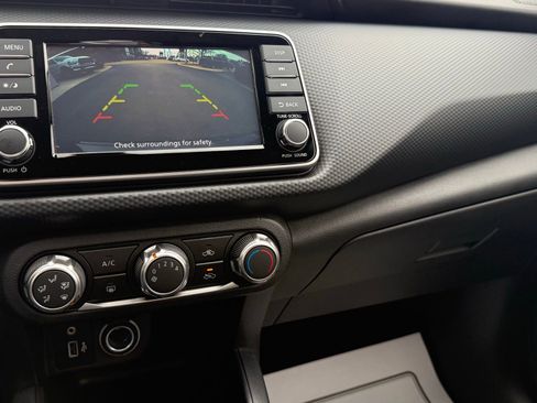 Used 2025 Nissan Kicks Play S image 36