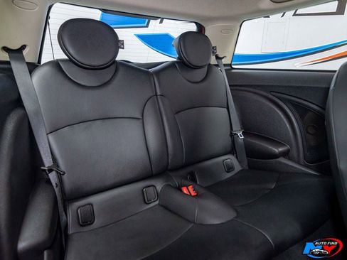 Used 2013 MINI Cooper Hardtop image 18