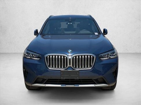 Used 2024 BMW X3 xDrive30i w/ Premium Package w/ZPA AWD/4WD image 2