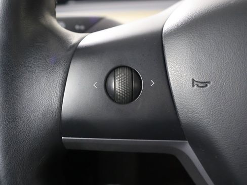 Used 2018 Tesla Model 3 Long Range image 34