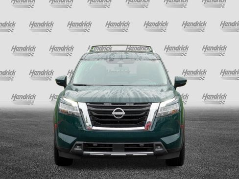 Used 2024 Nissan Pathfinder Platinum AWD/4WD image 3