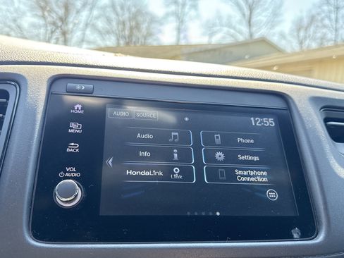 Used 2022 Honda HR-V Sport image 8