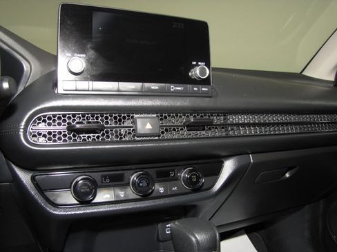 Certified 2024 Honda HR-V LX image 7