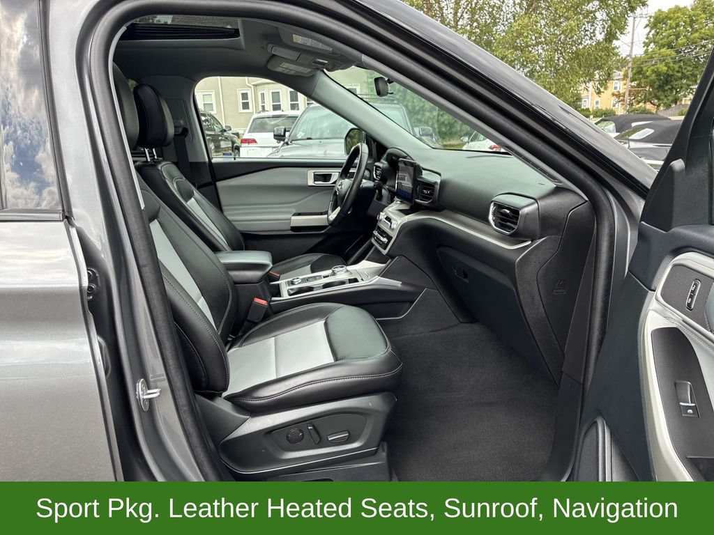 Certified 2023 Ford Explorer XLT w/ Equipment Group 202A AWD/4WD image 9