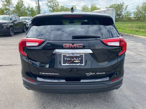 Used 2024 GMC Terrain SLE AWD/4WD image 6