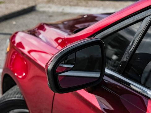 Used 2018 Ford Fusion SE w/ Fusion SE Technology Package image 36