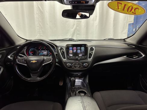 Used 2017 Chevrolet Malibu LT w/ Driver Confidence Package image 27