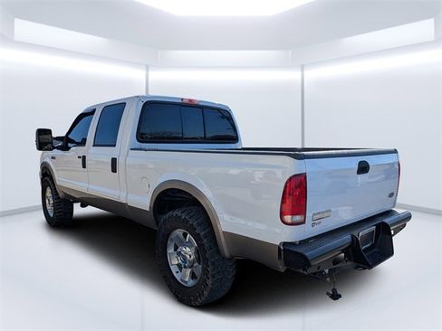 Used 2005 Ford F250 Lariat image 5