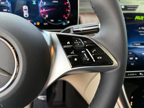 New 2026 Mercedes-Benz GLC 300 4MATIC image 19