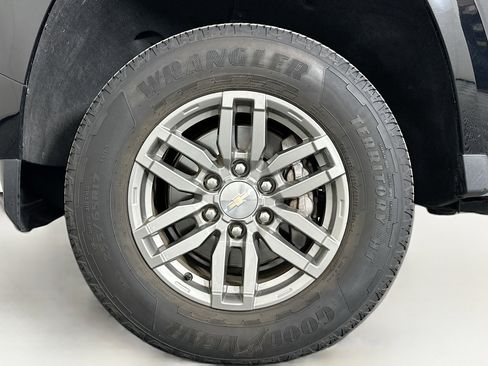 Used 2023 Chevrolet Colorado LT w/ LT Convenience Package II image 11