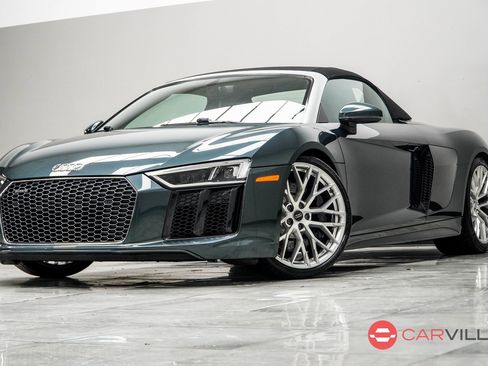 Used 2017 Audi R8 V10 w/ Carbon Exterior Package image 9