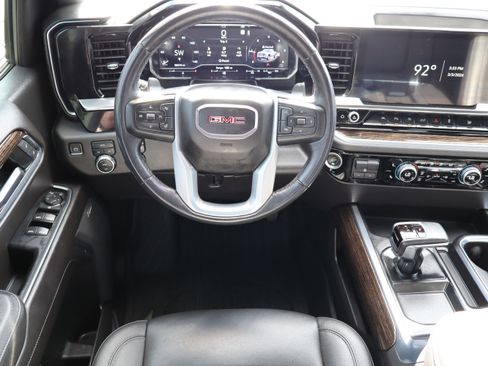 Used 2022 GMC Sierra 1500 Elevation w/ Elevation Premium Package AWD/4WD image 21