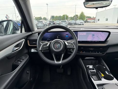 Used 2024 Buick Envision Avenir AWD/4WD image 16