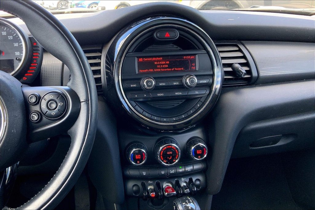 Used 2016 MINI Cooper 4-Door Hardtop FWD image 6