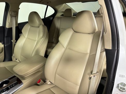 Used 2018 Acura TLX V6 FWD image 12