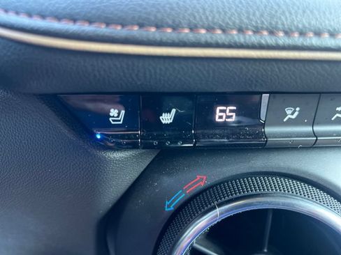 Used 2019 Chevrolet Blazer Premier w/ Driver Confidence II Package AWD/4WD image 27
