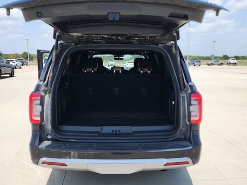 Used 2024 Ford Expedition Max Limited AWD/4WD image 12