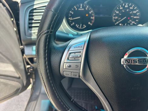 Used 2018 Nissan Altima 2.5 S w/ S Convenience Package FWD image 12