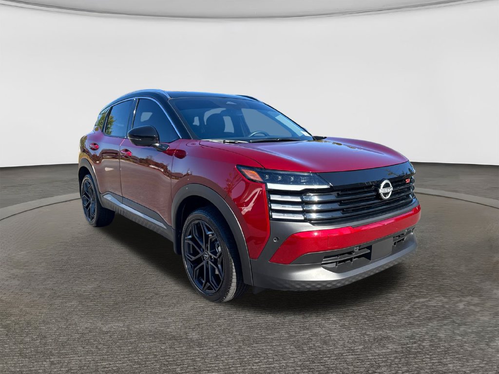 Used 2025 Nissan Kicks SR w/ SR Premium Package FWD image 1