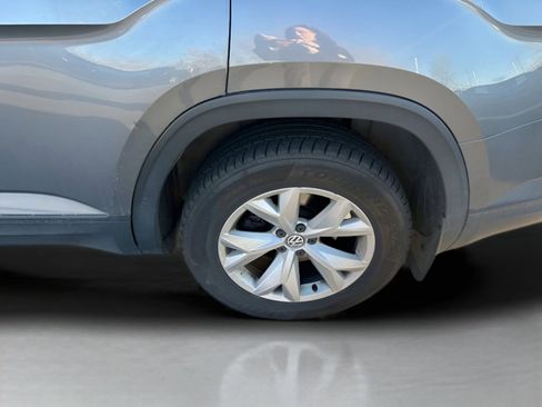 Used 2018 Volkswagen Atlas SE image 16