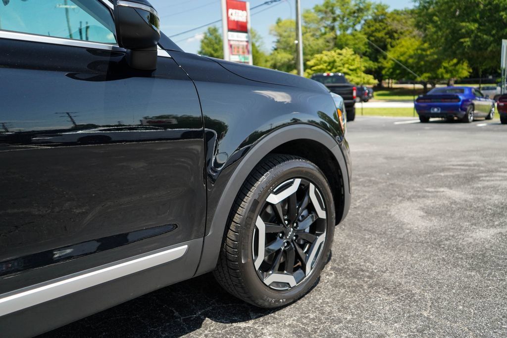 Used 2025 Kia Telluride S FWD image 19