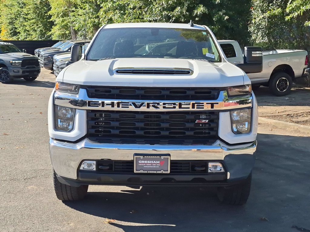 Used 2022 Chevrolet Silverado 2500 LT w/ Convenience Package AWD/4WD image 2
