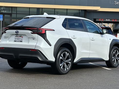 Used 2025 Subaru Solterra Premium w/ Premium Convenience Package image 4