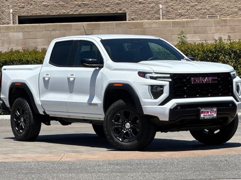 Certified 2024 GMC Canyon Elevation w/ Convenience Package AWD/4WD image 2