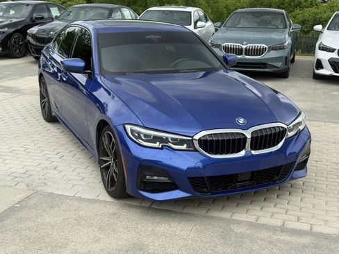 Used 2021 BMW 330i Sedan w/ M Sport Package RWD image 8