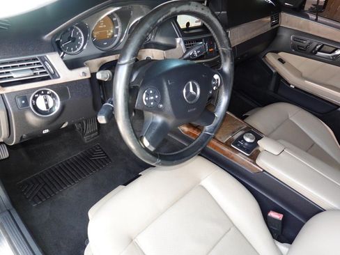 Used 2011 Mercedes-Benz E 350 Sedan image 18