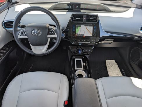 Used 2017 Toyota Prius Four FWD image 26