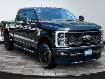 New 2026 Ford F250 Lariat w/ Black Appearance Package