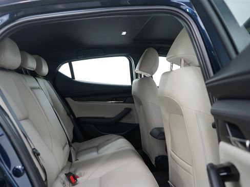 Used 2023 MAZDA MAZDA3 s image 11