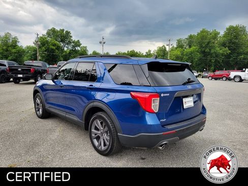 Used 2022 Ford Explorer XLT w/ Equipment Group 202A RWD image 4
