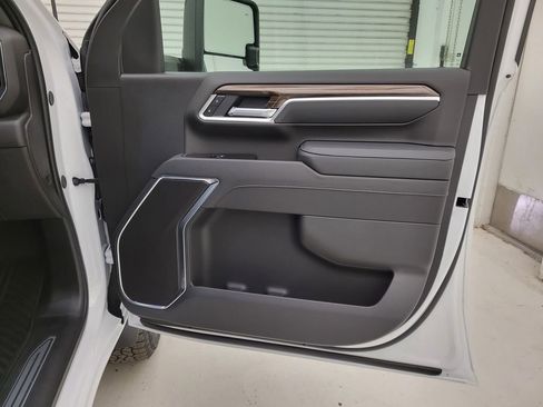 New 2026 Chevrolet Silverado 2500 LT w/ Trail Boss Package image 40