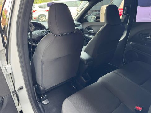 Used 2019 Honda HR-V Sport image 15