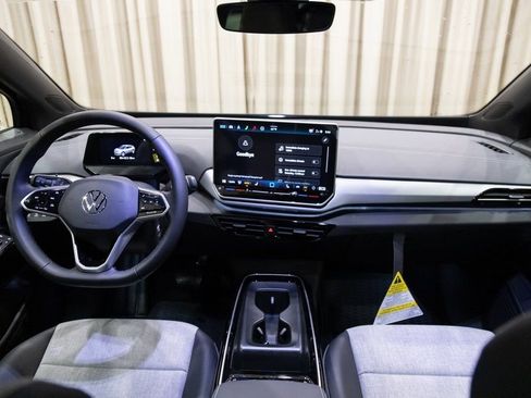 New 2025 Volkswagen ID.4 Pro image 13