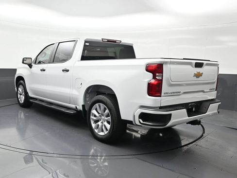 Used 2024 Chevrolet Silverado 1500 Custom RWD image 3
