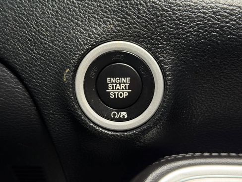Used 2016 Dodge Challenger R/T RWD image 26