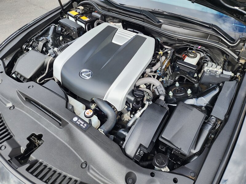 Used 2022 Lexus IS 350 F Sport w/ Navigation Package AWD/4WD image 10