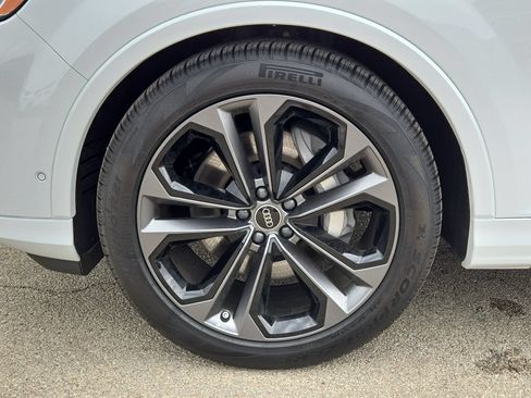 New 2026 Audi Q7 3.0T Premium Plus AWD/4WD image 11