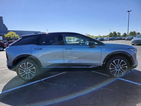 Used 2025 Cadillac Optiq Sport 1 image 12