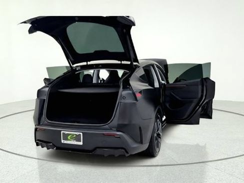 Used 2026 Tesla Model Y Performance AWD/4WD image 18