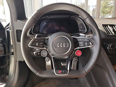 Used 2018 Audi R8 V10 plus image 19