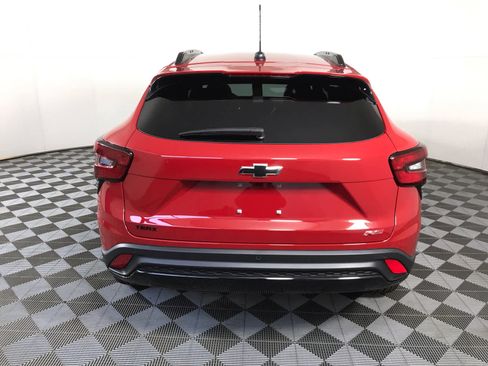 New 2026 Chevrolet Trax RS image 11